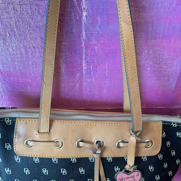 DOONEY & BOURKE ALL HARDWARE intact Preloved - Picture 4 of 15